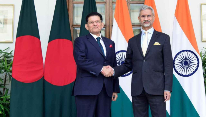 বাংলাদেশিদের জন্য সহজ হচ্ছে ভারতীয় ভিসা, জোর পাচ্ছে দ্বিপাক্ষিক সম্পর্ক