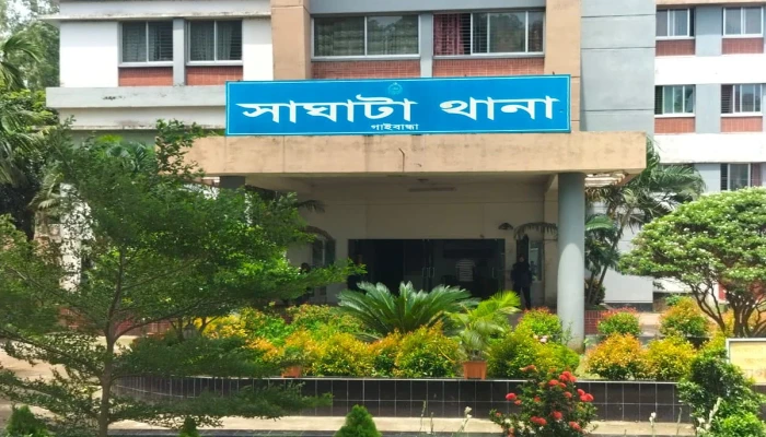 যমুনা নদী থেকে অবৈধ বালু উত্তোলন: সাঘাটায় বিএনপি নেতা ও ব্যবসায়ী গ্রেপ্তার