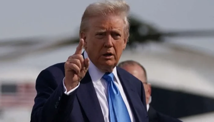 হরমুজ প্রণালীতে ইরানের ২৮টি জাহাজ ডুবিয়ে দেওয়ার দাবি ট্রাম্পের