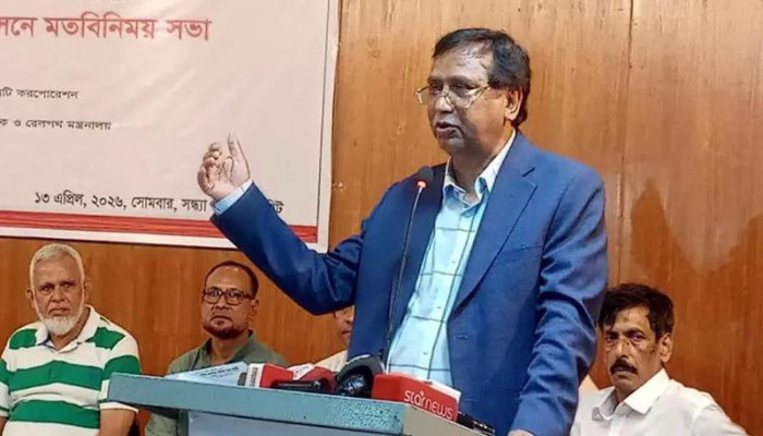 হকারদের জন্য লাইসেন্স ও ডিজিটাল নম্বর প্লেট: ডিএসসিসি প্রশাসকের ঘোষণা