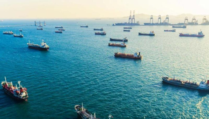 মার্কিন অবরোধ উপেক্ষা করেই হরমুজ প্রণালিতে চলছে জাহাজ চলাচল