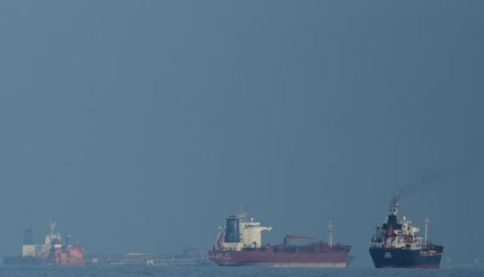 মার্কিন অবরোধ না উঠলে হরমুজ প্রণালি ফের বন্ধের হুঁশিয়ারি ইরানের