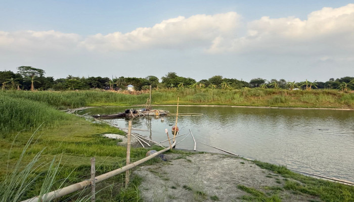 সদরপুরে ভ্রাম্যমাণ আদালতের অভিযান: অবৈধ বালু উত্তোলনে দুই ব্যক্তিকে জরিমানা