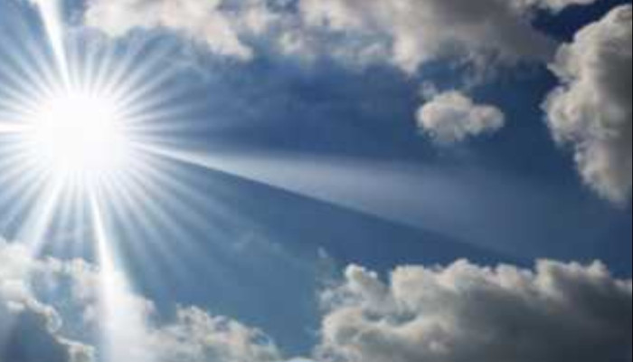 প্রচণ্ড গরমে বাচ্চাদের যত্ন: অভিভাবকদের যা জানা জরুরি