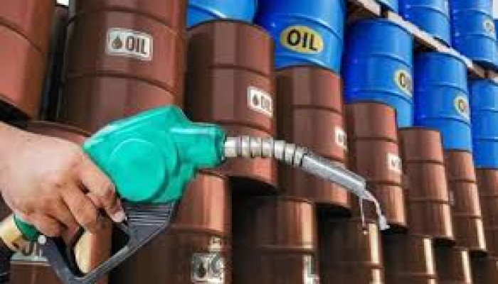 মে মাসে আসছে সাড়ে পাঁচ লাখ টন জ্বালানি