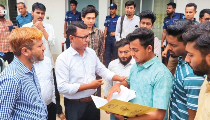 রাবিপ্রবি ভিসিকে পদত্যাগে ৪৮ ঘণ্টার আল্টিমেটাম