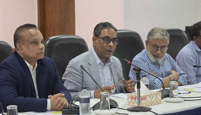 মাঠপর্যায়ে স্বাস্থ্যসেবা একীভূত করার পরিকল্পনা, ১.৪ লাখ কর্মী আসবে এক কাঠামোয়