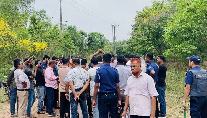 আনোয়ারা কেইপিজেড ও স্থানীয়দের মধ্যে জমি নিয়ে উত্তেজনা: দফায় দফায় ধাওয়া-পাল্টা ধাওয়া