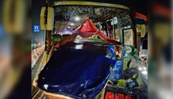 কুমিল্লায় বাসের চাপায় অটোরিকশার ৩ যাত্রী নিহত
