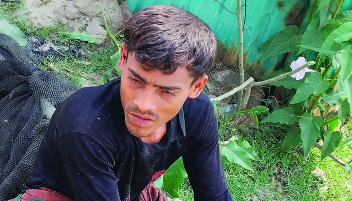 নাফ নদীতে মাছ ধরতে গিয়ে আরাকান আর্মির গুলিতে রোহিঙ্গা জেলে আহত