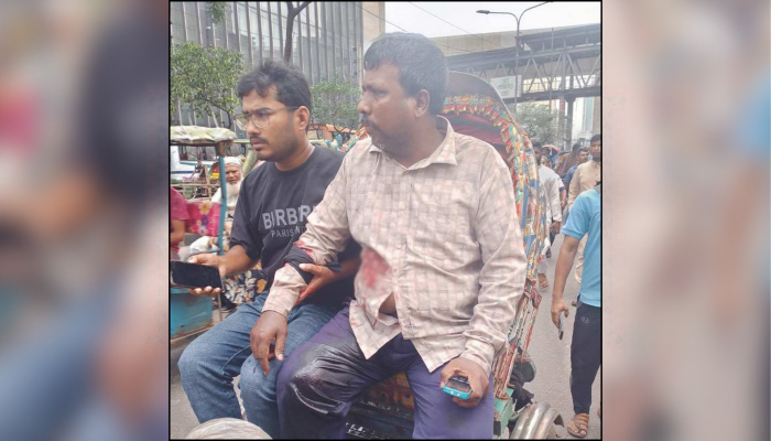 মতিঝিলে ব্যবসায়ীকে গুলি করে ১৭ লাখ টাকা ছিনতাই, সিসিটিভিতে ধরা পড়ল দুর্ধর্ষ ঘটনা