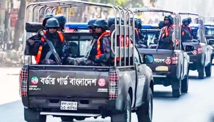 রাজধানীর জননিরাপত্তায় বিভিন্ন গুরুত্বপূর্ণ পয়েন্টে বিজিবি মোতায়েন