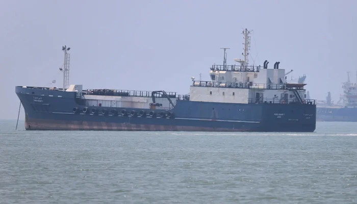 হরমুজ প্রণালিতে আটকে পড়া ১১ হাজার নাবিককে সরিয়ে নিচ্ছে জাতিসংঘ