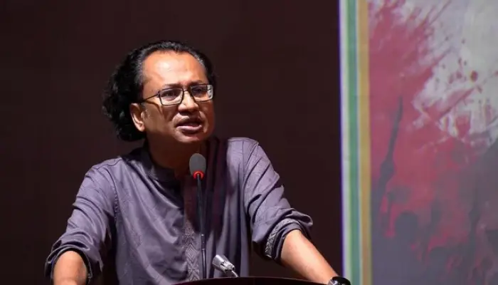 কিছু পাওয়ার আশায় বুলেটের সামনে বুক পাতেননি জুলাইযোদ্ধারা: তথ্য উপদেষ্টা