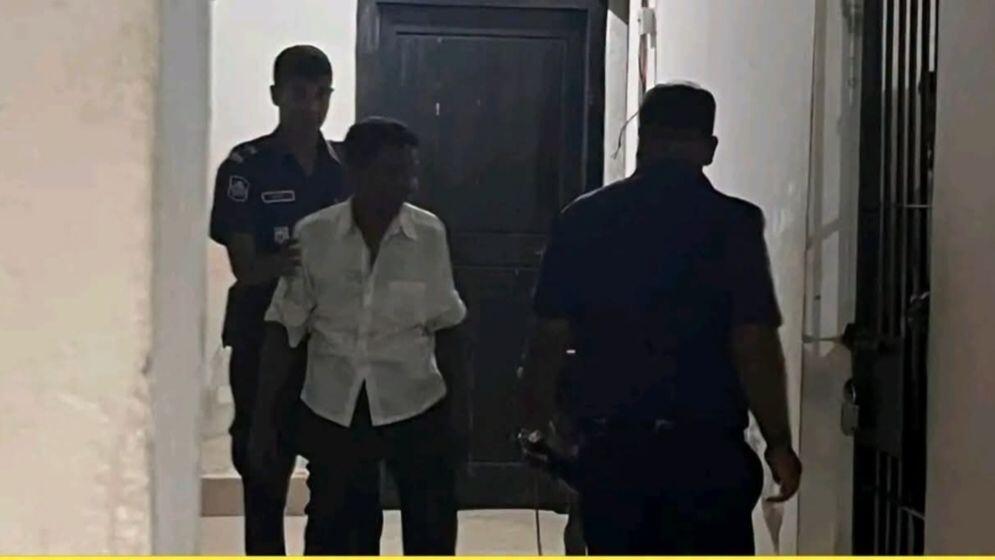 চট্টগ্রাম বিশ্ববিদ্যালয়ের শিক্ষার্থীকে বাসে যৌন হেনস্তার অভিযোগ