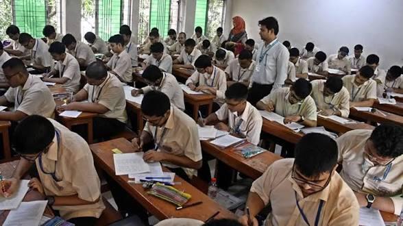 দীর্ঘ বিরতির পর আজ শুরু হচ্ছে চট্টগ্রাম বোর্ডের এইচএসসি পরীক্ষা