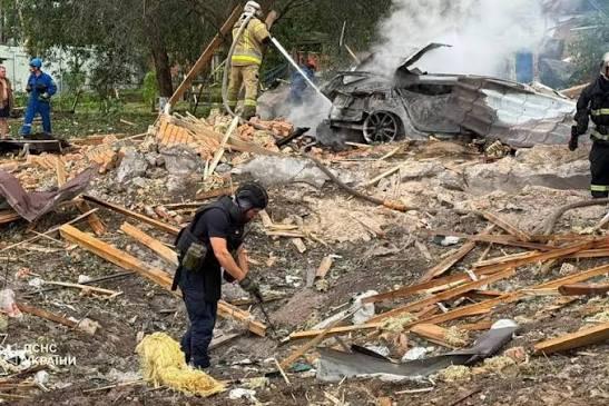 রাশিয়া ইউক্রেনে পাল্টাপাল্টি হামলা, শিশুসহ নিহত ১০