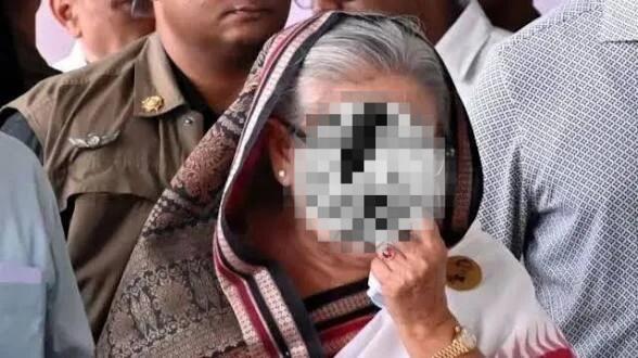 প্রাণনাশের শঙ্কা থাকলেও ডিসেম্বরে দেশে ফিরতে চান শেখ হাসিনা