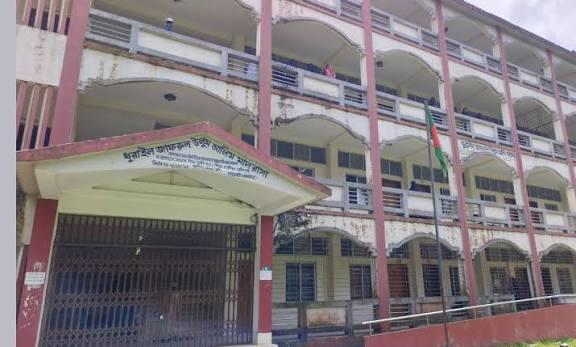 শিক্ষার্থীকে মারধরের ঘটনায় তিন দিন ধরে অচল হালুয়াঘাটের একটি মাদরাসা