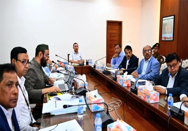 ঢাকার চারপাশের নৌপথ সচল ও নদীদূষণ রোধে প্রধানমন্ত্রীর নির্দেশ