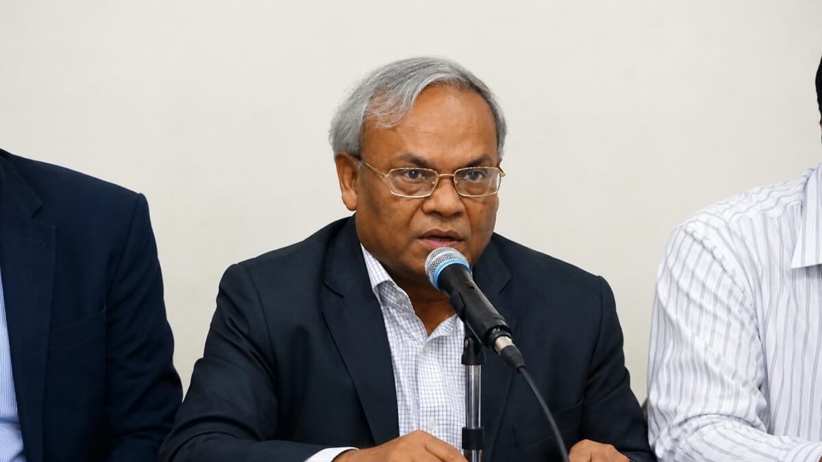 বিভাজন চললে শেখ হাসিনা দেশে ফেরার চেষ্টা করবেন: রিজভী