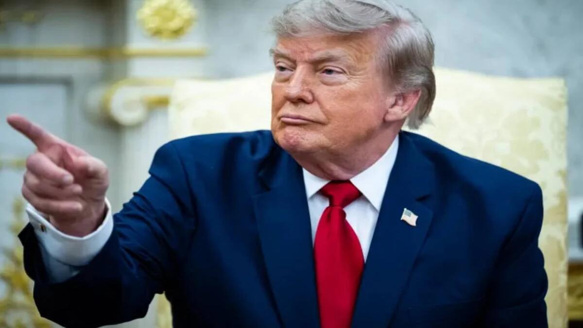 প্রেসিডেন্ট ট্রাম্পের গলফ কোর্সের কাছে সশস্ত্র ব্যক্তি গ্রেপ্তার