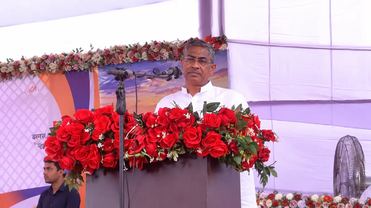 তরুণদের এগিয়ে নিতে শিক্ষায় জোর দিচ্ছে সরকার: এ্যানি
