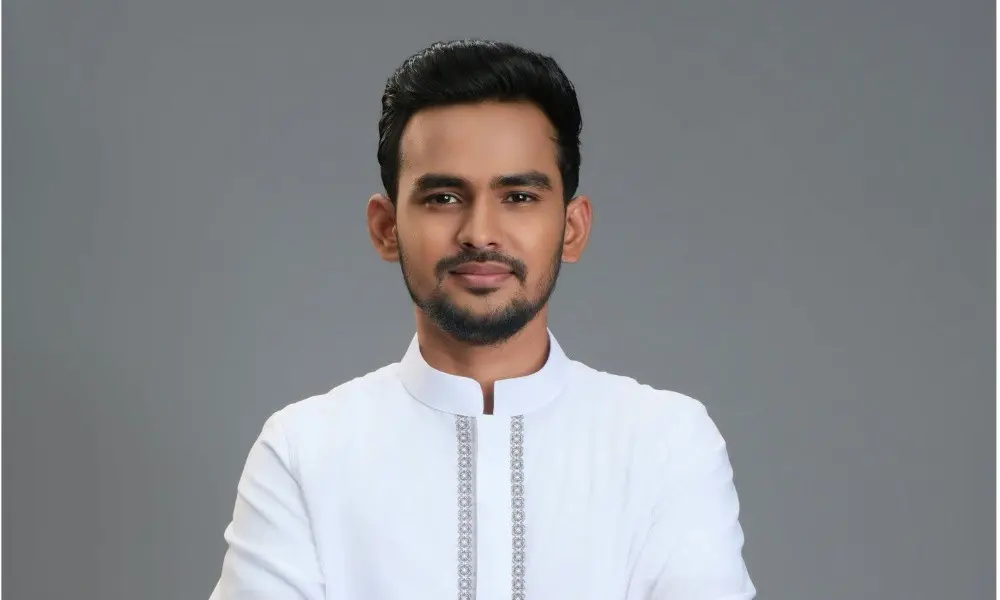 আসিফ মাহমুদের দেশত্যাগে নিষেধাজ্ঞা চাওয়ার সিদ্ধান্ত দুদকের