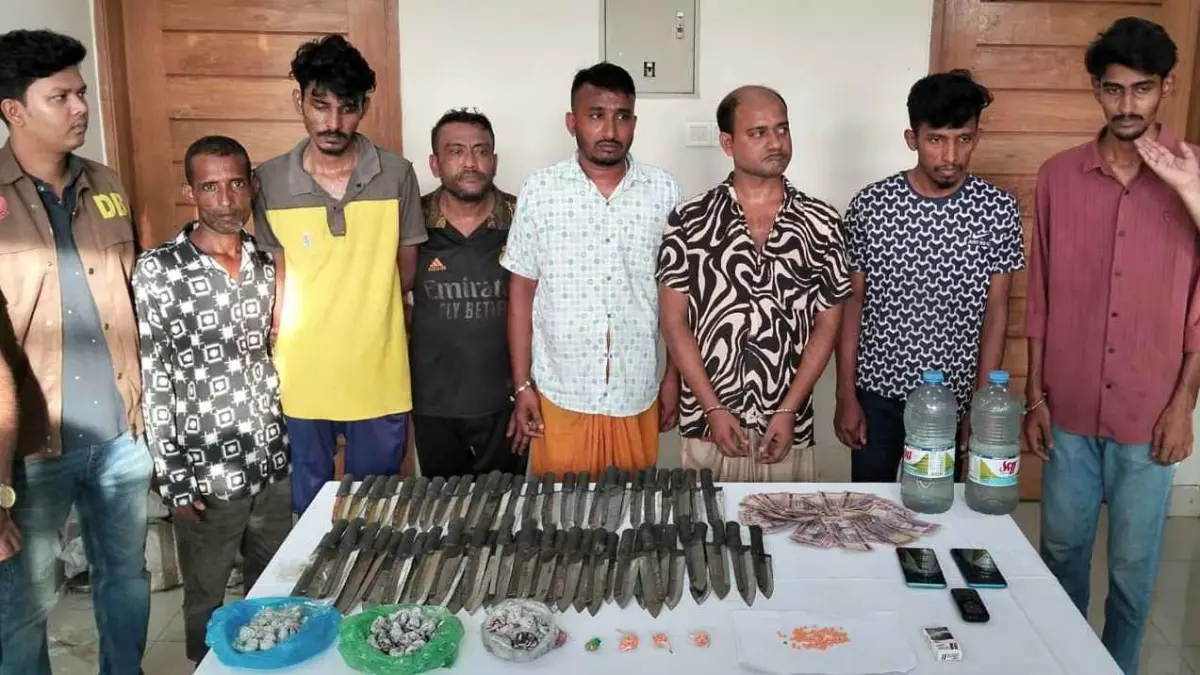 বাগেরহাটে মাদক, জাল টাকা ও ৫৫ ছুরি উদ্ধার, গ্রেফতার ১১
