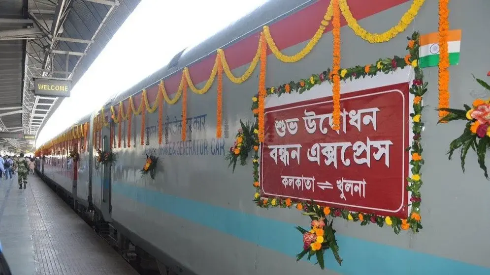 বাংলাদেশ ভারতের তিন আন্তঃদেশীয় ট্রেন ফের চালুর আলোচনা