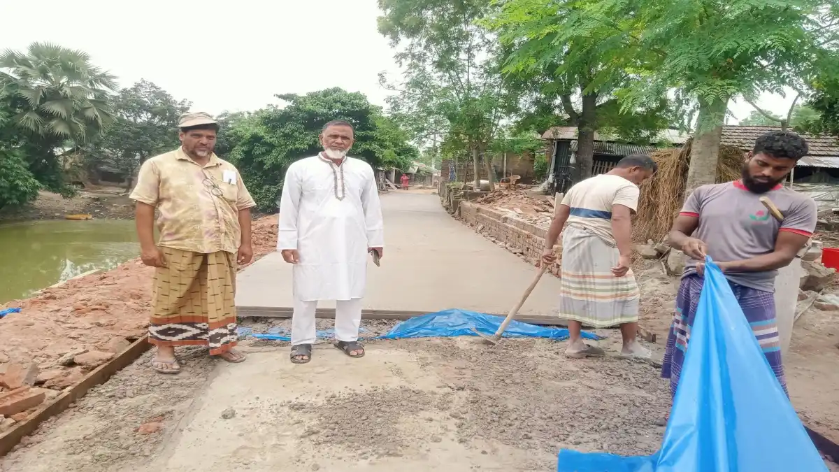 ভোলাহাটে উন্নয়নমূলক কর্মকাণ্ড ও আইন প্রয়োগে উপজেলা প্রশাসনের তৎপরতা