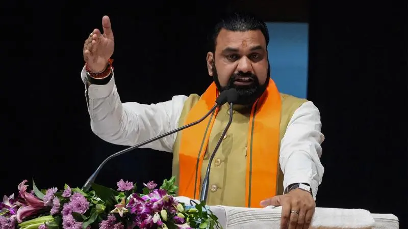 ফারাক্কা ব্যারাজের সব গেট খুলে দেওয়ার দাবি বিহারের মুখ্যমন্ত্রীর