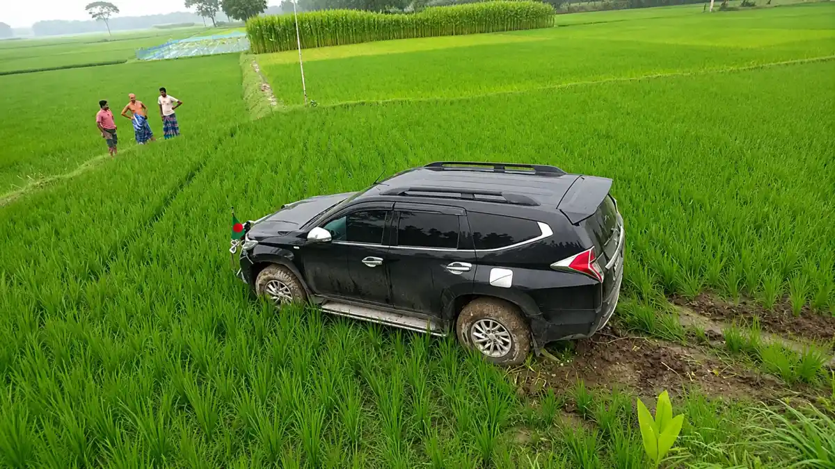 প্রতিমন্ত্রীর গাড়ির ধাক্কায় আহত বৃদ্ধার মৃত্যু