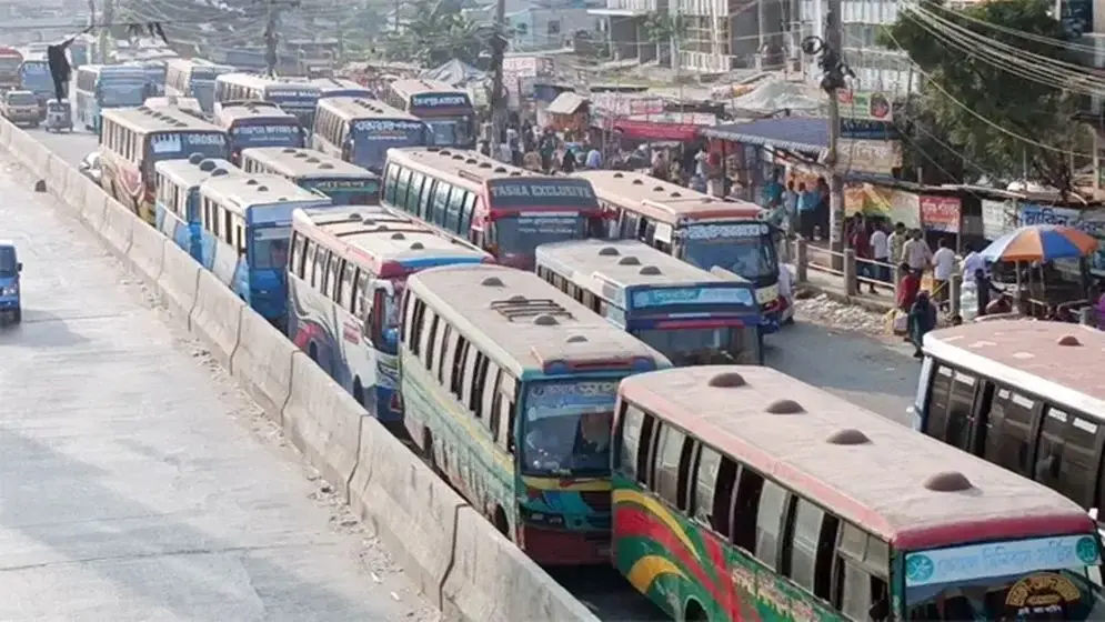 জ্বালানি তেলের দাম বাড়ায় বাসের ভাড়া ১৭ পয়সা বাড়ল