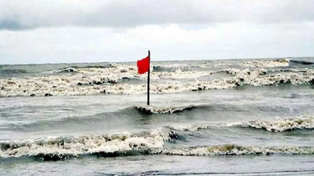 চট্টগ্রাম ও কক্সবাজার বন্দরে ৩ নম্বর সতর্ক সংকেত