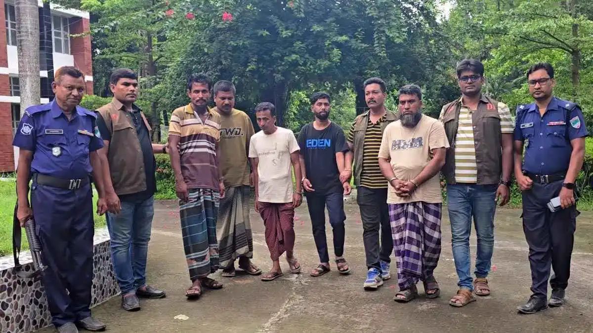 চুয়াডাঙ্গায় ট্রান্সফরমার চুরি মামলায় চোর চক্রের ৬ সদস্য গ্রেফতার