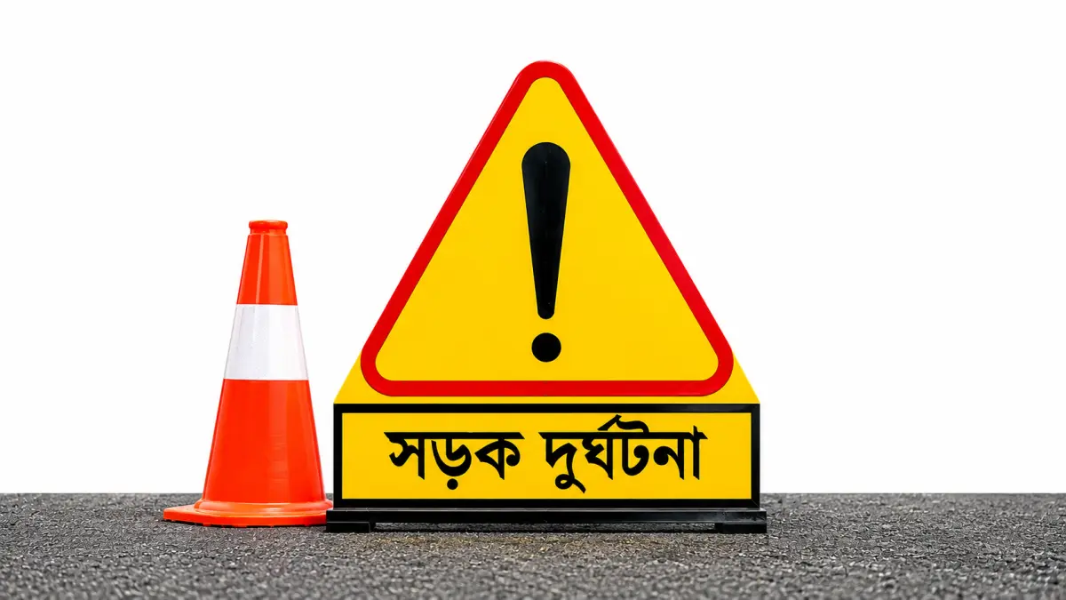 কক্সবাজারে বাস-লেগুনা সংঘর্ষে নিহত ৪