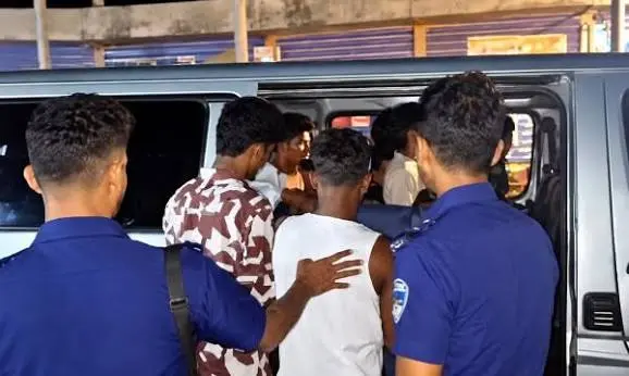 কুমিল্লায় কিশোর গ্যাংবিরোধী অভিযানে আরও ৩৫৩ জন আটক