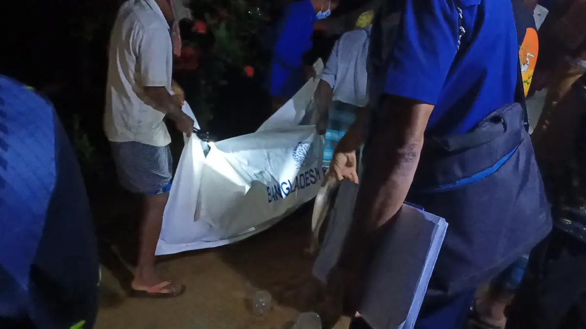 ধামইরহাটে ঘর থেকে আদিবাসী যুবকের অর্ধগলিত মরদেহ উদ্ধার