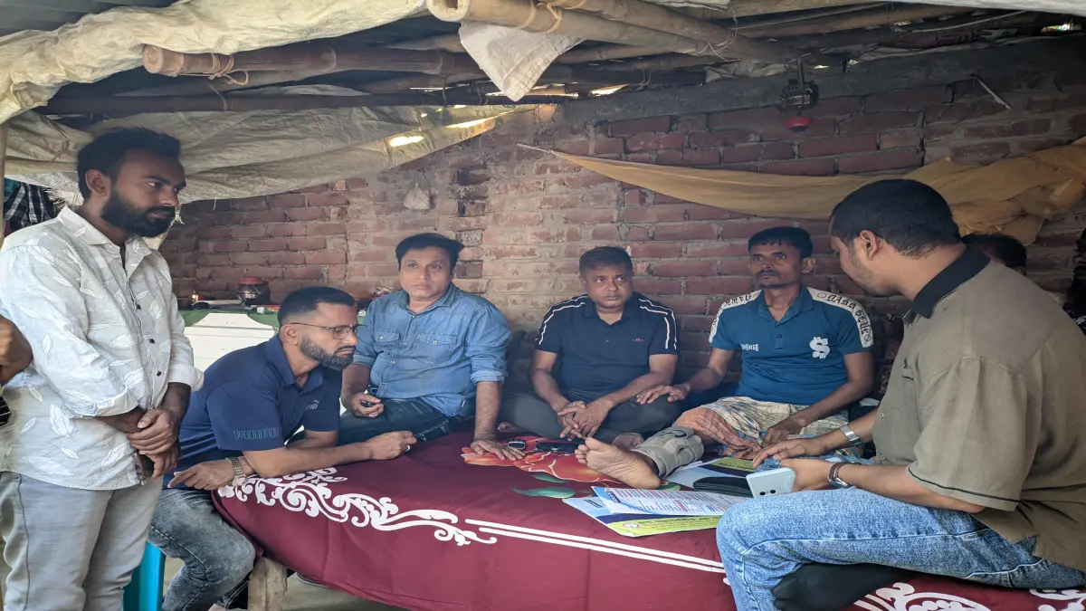 নওগাঁর ধামইরহাটে প্রধানমন্ত্রীর নির্দেশে অসুস্থ যুবদল নেতার চিকিৎসার দায়িত্ব গ্রহণ