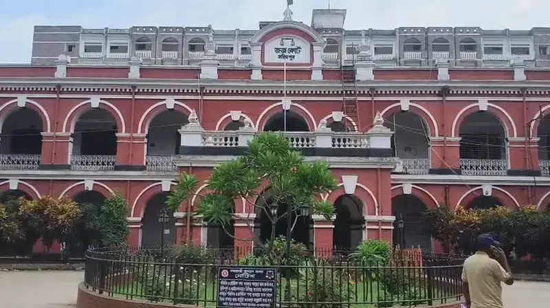 চিকিৎসার নামে তরুণীকে যৌন নিপীড়ন: ভণ্ড কবিরাজের ১০ বছরের কারাদণ্ড