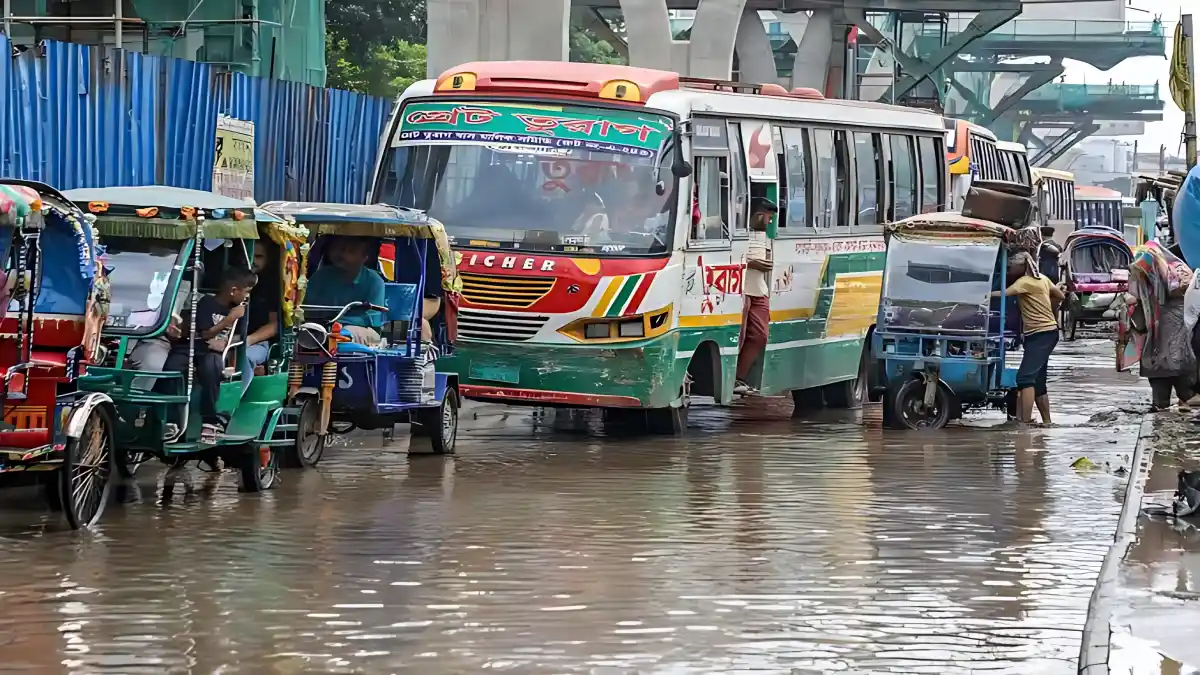 বৃষ্টি নাকি নগর ব্যবস্থাপনার ধস? নগরায়ণ ও জলবায়ু সংকটে ভাসছে বাংলাদেশ!