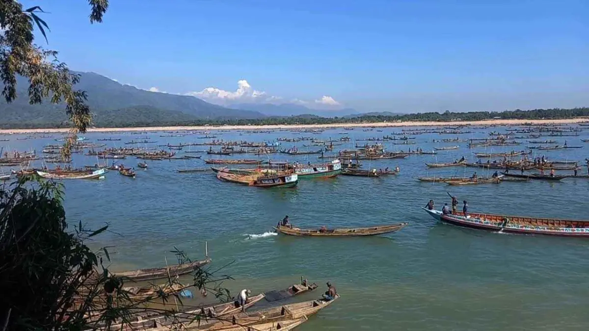 সুনামগঞ্জের যাদুকাটা নদীতে বালু উত্তোলন বন্ধ
