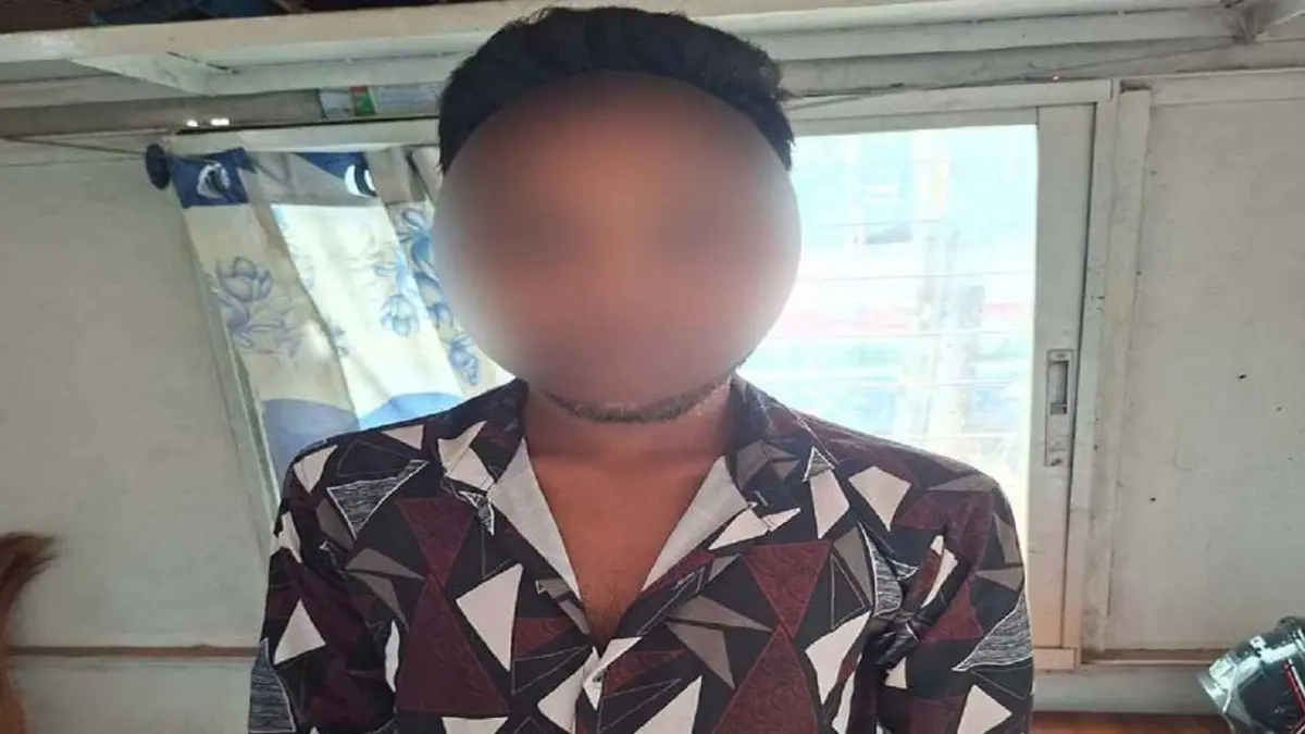 কমলাপুরে যাত্রীর পকেট থেকে টাকা ছিনতাইয়ের চেষ্টা, যুবক আটক
