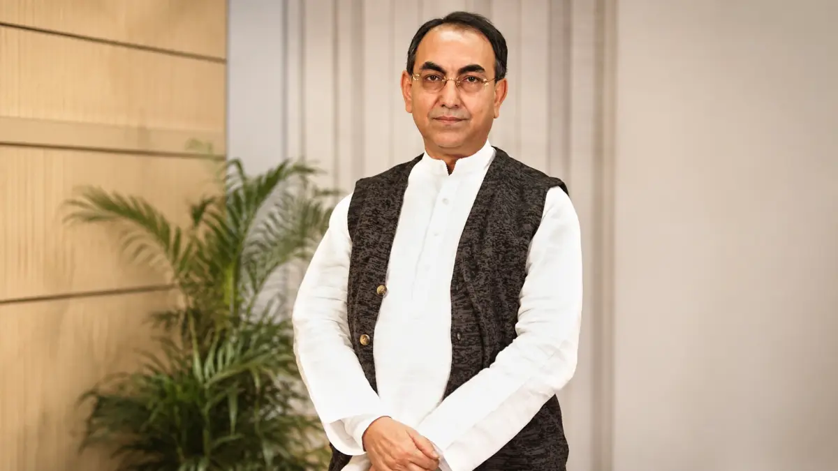 চিকিৎসা শেষে আজ রাতে দেশে ফিরছেন মির্জা আব্বাস