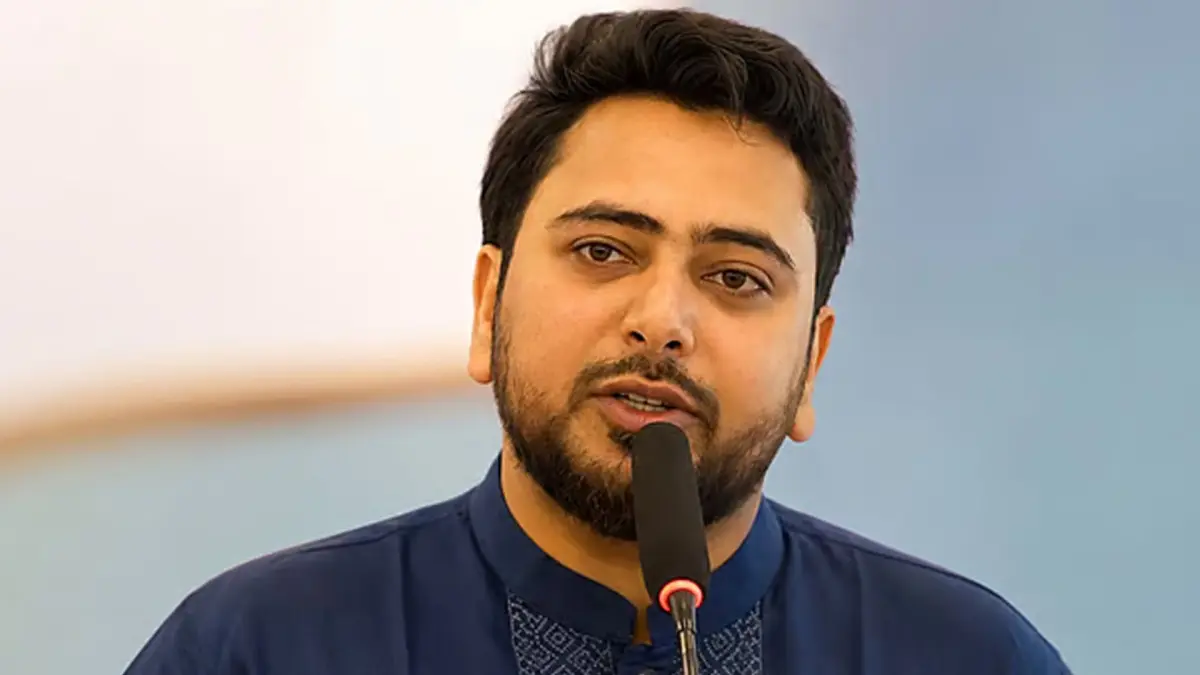 সরকারের ব্যর্থতায় সংসদের বাইরে গণতান্ত্রিক আন্দোলনের ঘোষণা নাহিদের