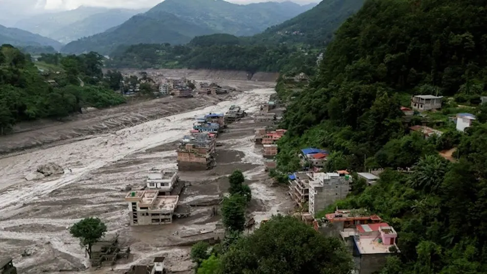নেপালে ভয়াবহ বন্যা ও ভূমিধসে নিখোঁজ ৫৭৯ পর্যটক