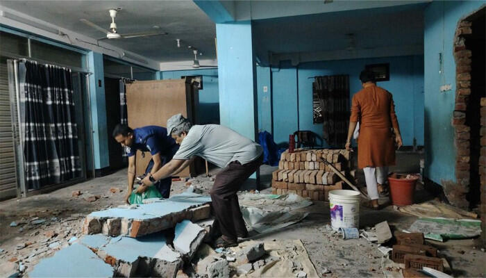 দেবিদ্বারে মাদরাসার দেয়াল ধসে শিক্ষার্থীর মৃত্যু, পলাতক দুই মুহতামীম