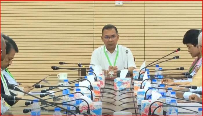 ‘ফ্যাসিবাদী সরকার অর্থনীতি ধ্বংস করে গেছে’: ক্ষুদ্র নৃগোষ্ঠীর প্রতিনিধিদের বললেন প্রধানমন্ত্রী তারেক রহমান