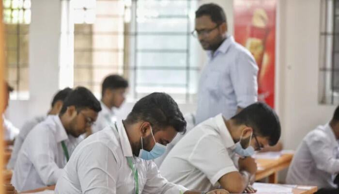 এইচএসসি পরীক্ষার প্রথম দিনে অনুপস্থিত ২৪ হাজার ৮৬৪, বহিষ্কার ৬২